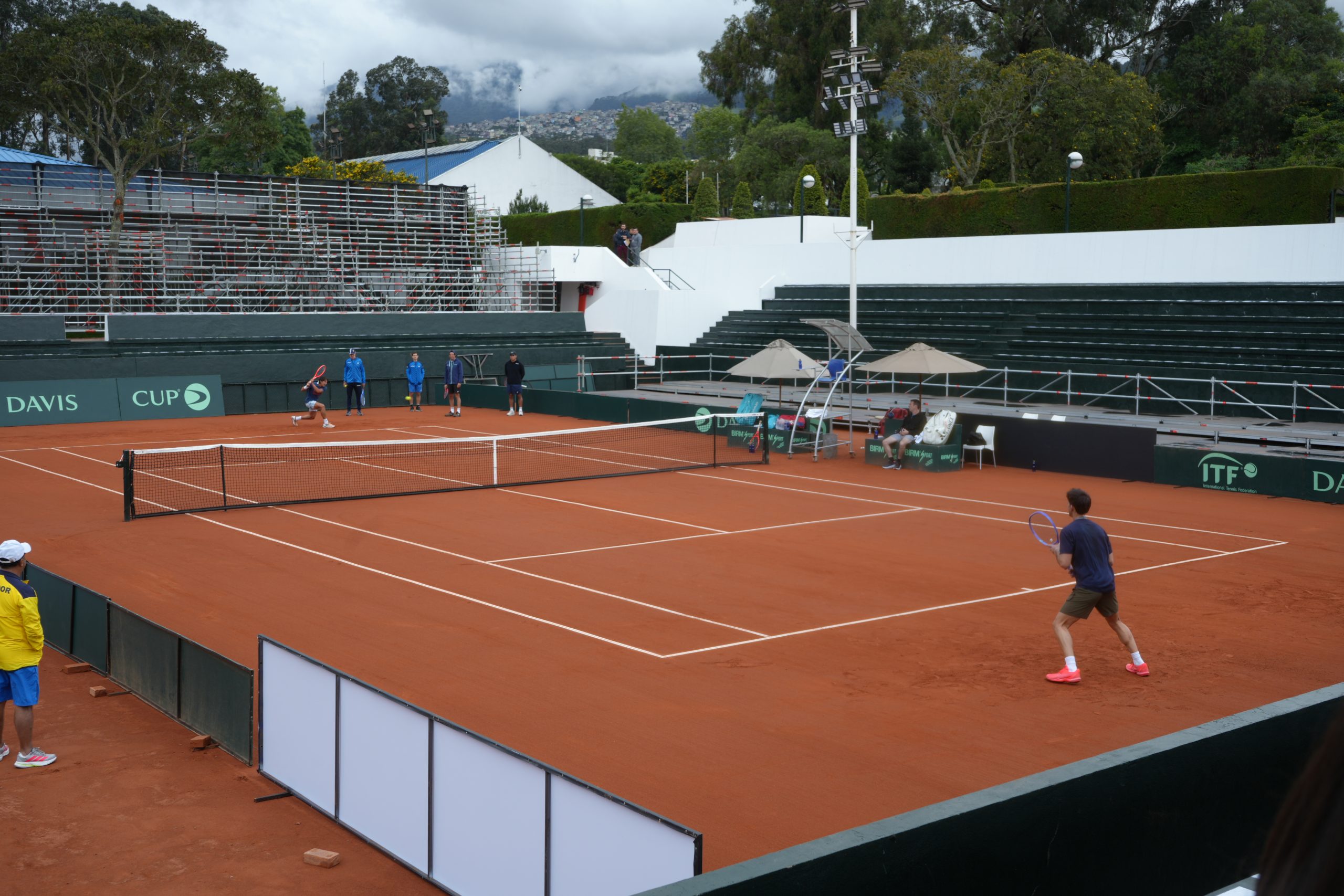 Copa Davis 2026: Viver apuesta a la altura para vencer a Australia