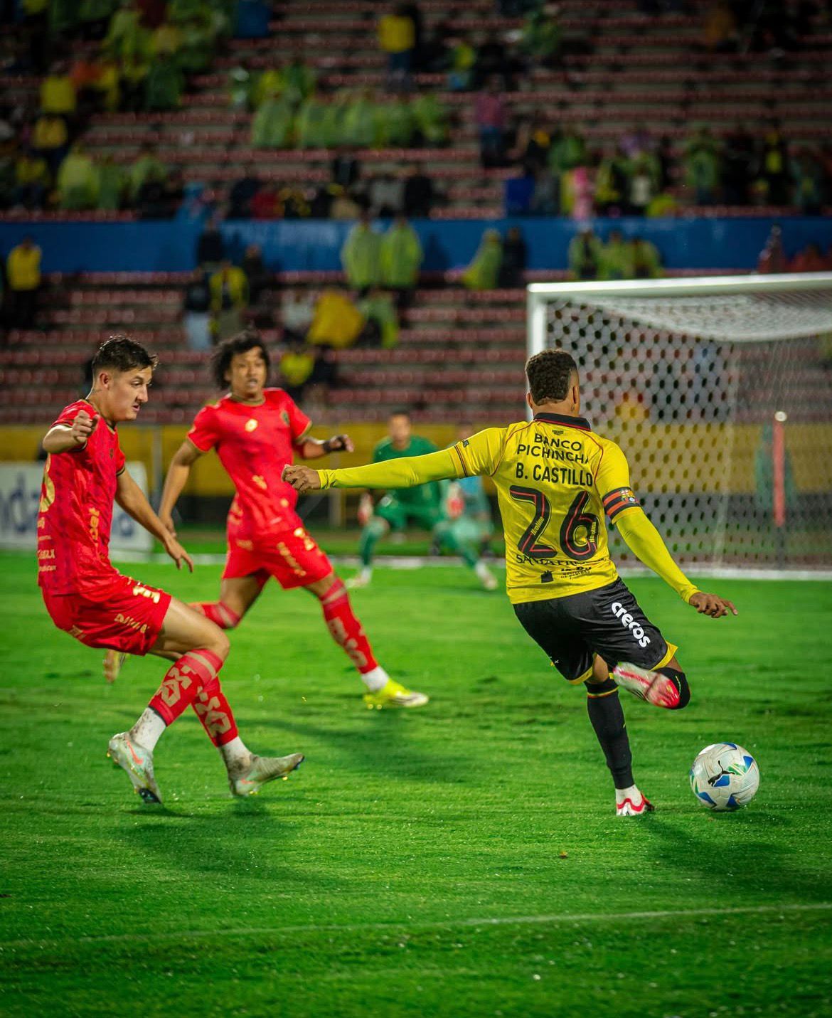 Un noche que se pinto de amarillo